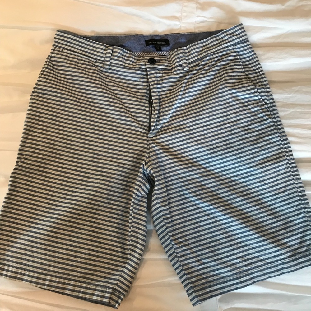 Like new Banana republic shorts